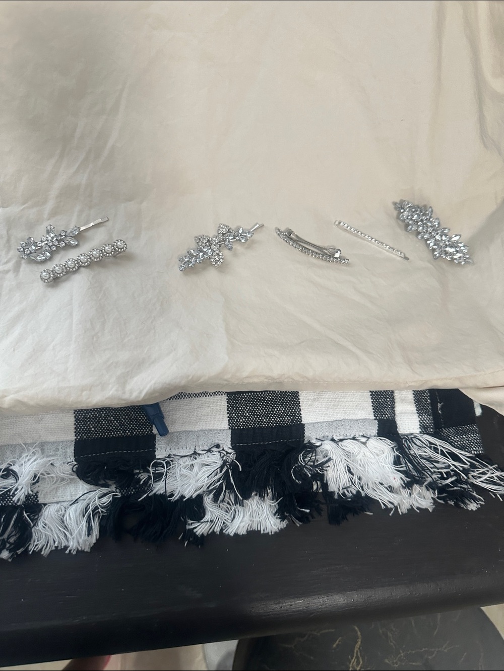 6 pc set Crystal Silver Hair Clip Set - Women's Accessories NWT